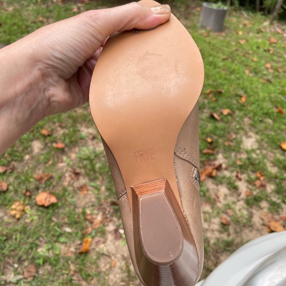 New Frye Reina Western Bootie Size 8 - Picture 10 of 13